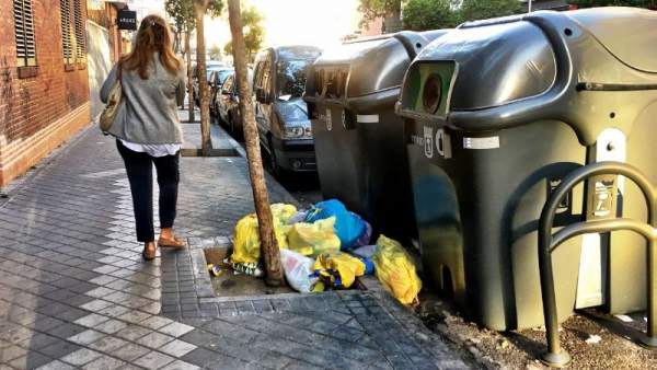 Contenedores de basura Contenedores de basura