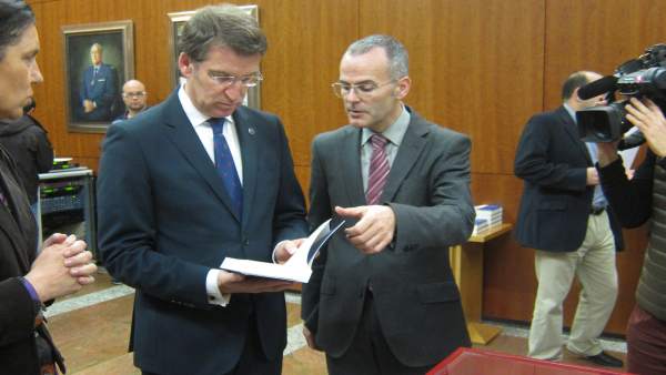 Alberto Núñez Feijóo y Jesús Vázquez en una foto de archivo Alberto Núñez Feijóo y Jesús Vázquez en una foto de archivo