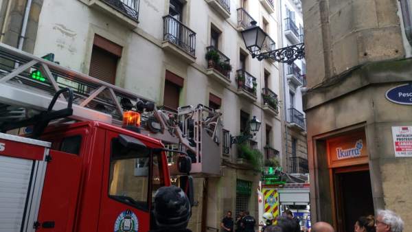 Incendio en la calle Narrika. Incendio en la calle Narrika.