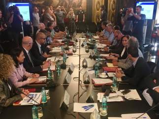 Miquel Buch y Ada Colau presiden la Junta de Seguridad Local.