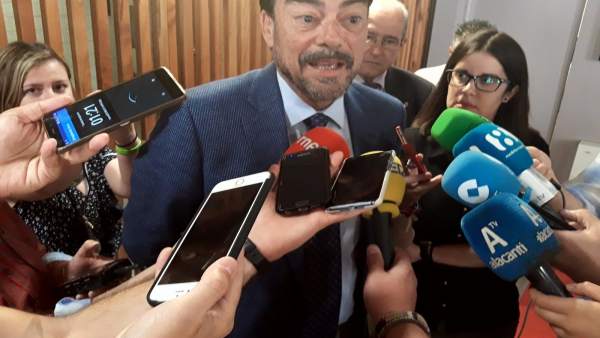 Luis Barcala atiende a los medios este miércoles Luis Barcala atiende a los medios este miércoles