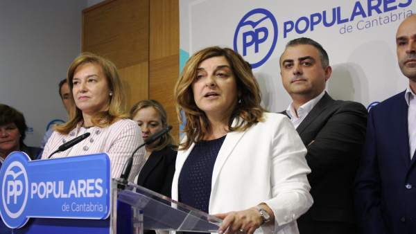 María José Sáenz de Buruaga y su Ejecutiva María José Sáenz de Buruaga y su Ejecutiva