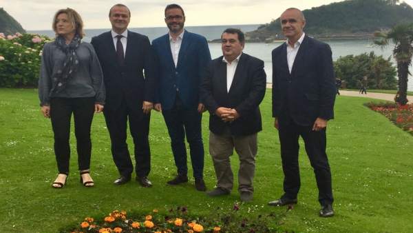 Representantes de San Sebastián, Sevilla, Palma y las Palmas de Gran Canaria Representantes de San Sebastián, Sevilla, Palma y las Palmas de Gran Canaria