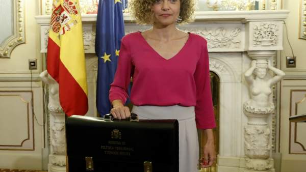 Meritxell Batet, toma posesión de su cartera Meritxell Batet, toma posesión de su cartera
