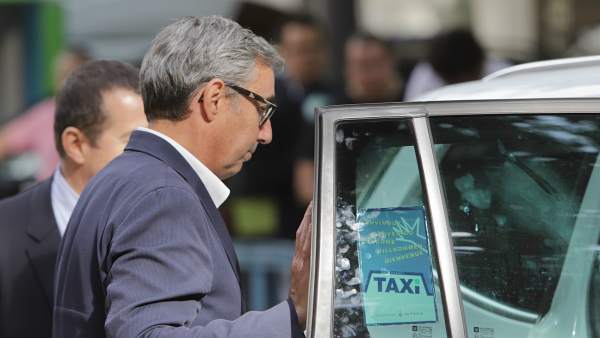 Diego Torres a su salida de la Audiencia de Palma. Diego Torres a su salida de la Audiencia de Palma.