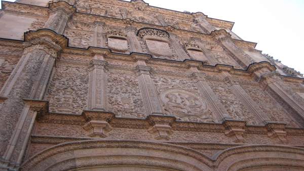 Fachada de la USAL Fachada de la USAL