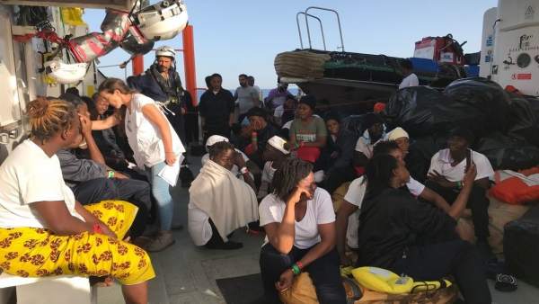 La flota de l''Aquarius' arribarà escalonadament a València La flota de l''Aquarius' arribarà escalonadament a València