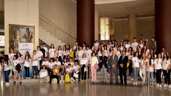 Participantes en las finales de la II Olimpiada entreREDes Participantes en las finales de la II Olimpiada entreREDes