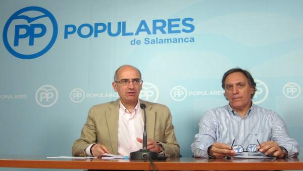 Iglesias y García Carbayo en la sede del PP de Salamanca. Iglesias y García Carbayo en la sede del PP de Salamanca.