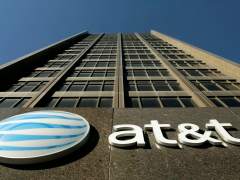 AT&T comprarTime Warner, pese al bloqueo de Donald Trump