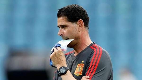 Fernando Hierro, en un entrenamiento de la Selección española. Fernando Hierro, en un entrenamiento de la Selección española.