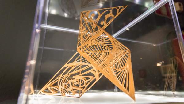 Kirigami de Francesc Sabate Kirigami de Francesc Sabate