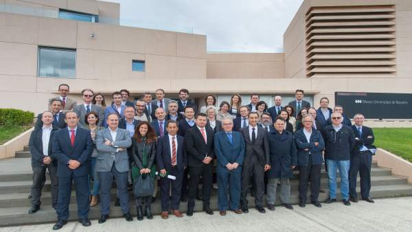 Miembros de la Cátedra de Empresa y responsables de los proyectos Miembros de la Cátedra de Empresa y responsables de los proyectos