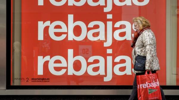 Comienzan las rebajas de verano. Comienzan las rebajas de verano.