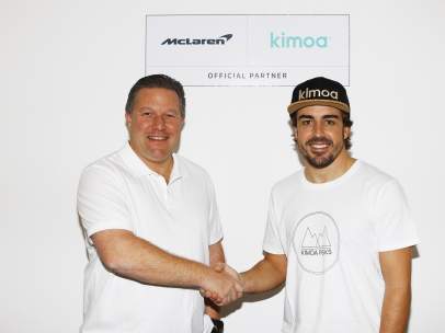 Zak Brown y Fernando Alonso