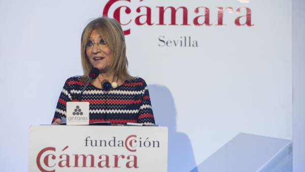 Conferencia de Encarna Samitier en Sevilla Conferencia de Encarna Samitier en Sevilla