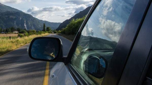 Cinco cosas básicas para revisar en tu coche antes de salir de viaje Cinco cosas básicas para revisar en tu coche antes de salir de viaje