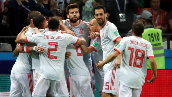 Jugadores españoles celebran el 1-0 durante el partido Irán-España. Jugadores españoles celebran el 1-0 durante el partido Irán-España.