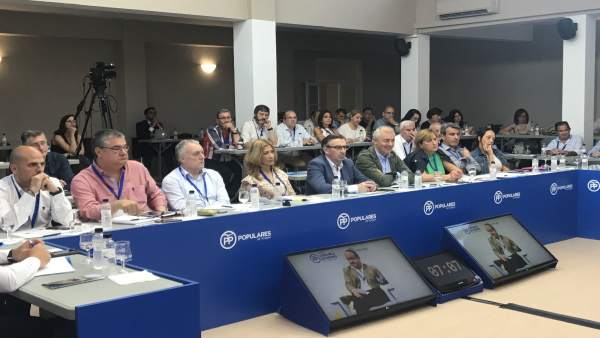 Inicio de la X Escuela de Verano del PP de Aragón. Inicio de la X Escuela de Verano del PP de Aragón.