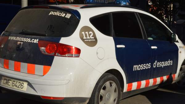 Coche de los Mossos d'Esquadra. Coche de los Mossos d'Esquadra.