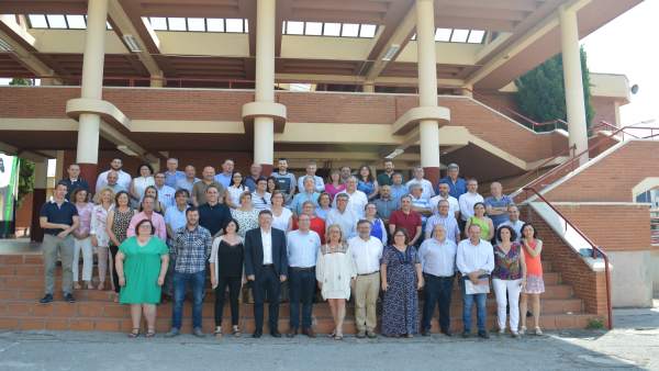 Puig con alcaldes en un acto del PSPV-PSOE en Torreblanca Puig con alcaldes en un acto del PSPV-PSOE en Torreblanca