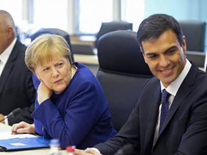 Pedro Sánchez y Angela Merkel