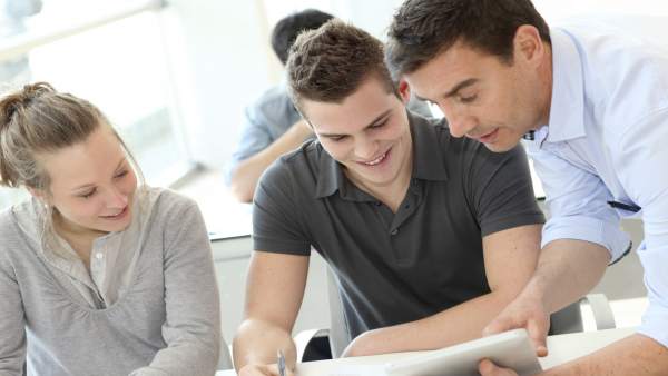 Primer empleo para los jóvenes Primer empleo para los jóvenes