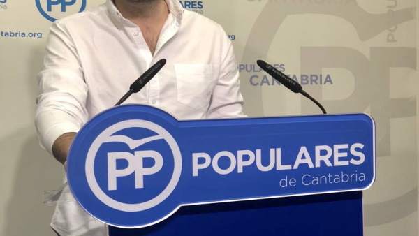 ÞÁlvaro Aguirre, candidato a presidir NNGG Cantabria ÞÁlvaro Aguirre, candidato a presidir NNGG Cantabria