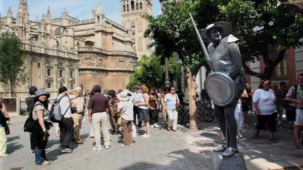 Turistas en Sevilla Turistas en Sevilla