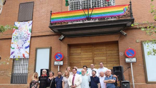 Acto en Casco Antiguo por el aniversario de la primera manifestación Lgtbi Acto en Casco Antiguo por el aniversario de la primera manifestación Lgtbi