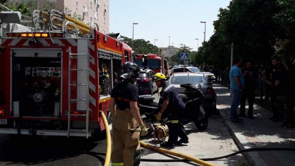 Los bomberos en acción Los bomberos en acción