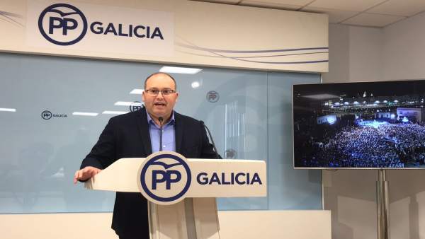 Miguel Tellado, secretario general del PP gallego, en rueda de prensa Miguel Tellado, secretario general del PP gallego, en rueda de prensa