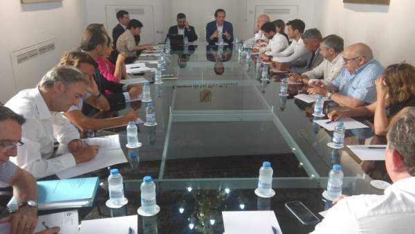 Reunión vehículos eléctricos Reunión vehículos eléctricos