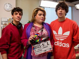 Los Javis, con Paquita Salas