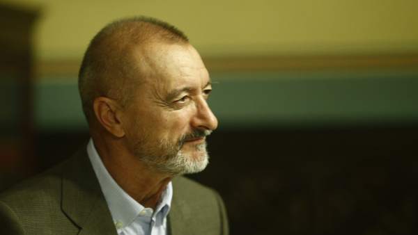 Arturo Pérez-Reverte Arturo Pérez-Reverte