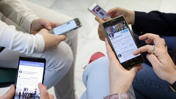 Redes sociales, móvil, móviles, teléfonos, Internet Redes sociales, móvil, móviles, teléfonos, Internet