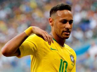 Neymar, con la camiseta de la selección brasileña.