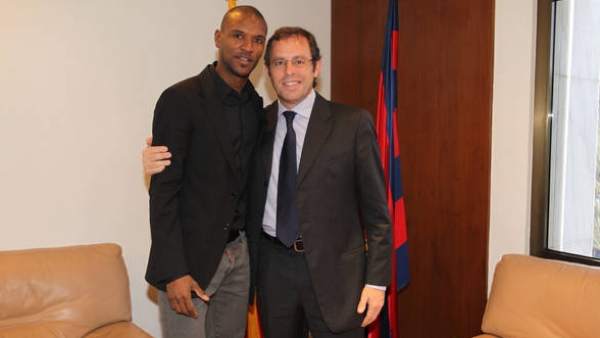 Éric Abidal y Sandro Rosell Éric Abidal y Sandro Rosell