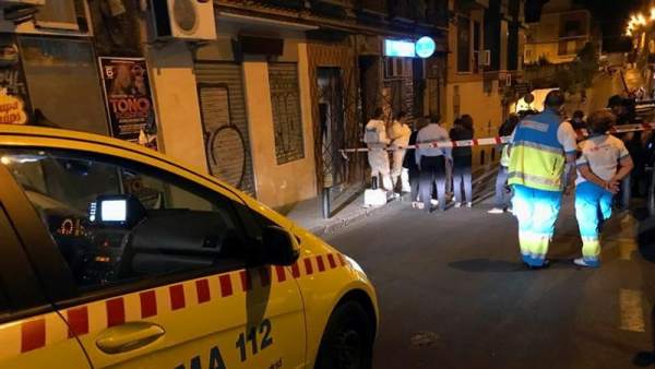 Hallan a una mujer ahorcada en Madrid Hallan a una mujer ahorcada en Madrid