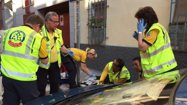 El Samur asiste a una mujer que da a luz El Samur asiste a una mujer que da a luz