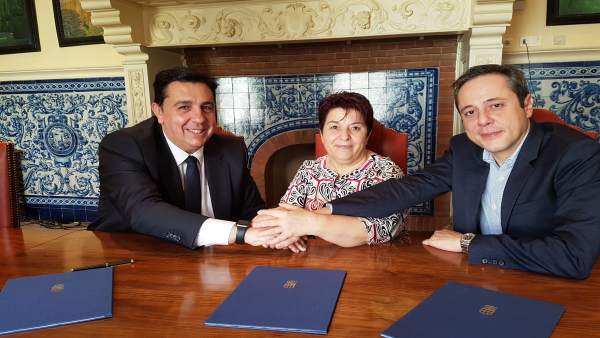 Firma del acuerdo con Telefónica Firma del acuerdo con Telefónica
