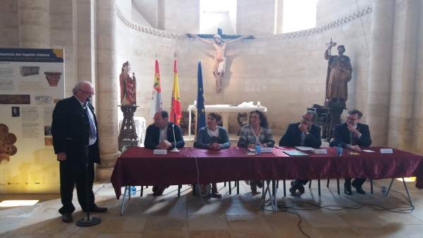 Los firmantes del acuerdo de la Junta y La Borgoña Los firmantes del acuerdo de la Junta y La Borgoña