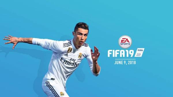 Cristiano Ronaldo en la portada de 'FIFA 19' Cristiano Ronaldo en la portada de 'FIFA 19'