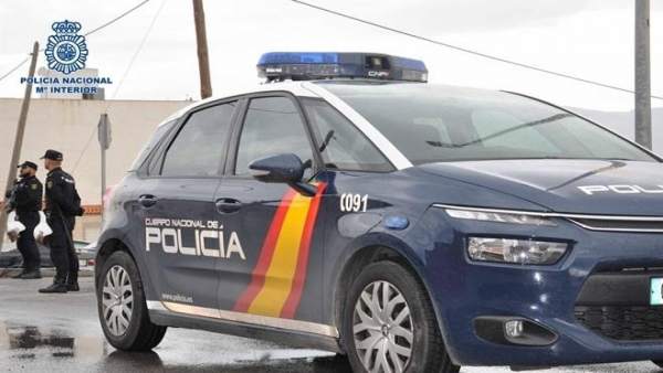 Coche policía nacional Coche policía nacional