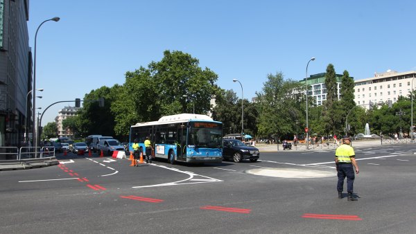 Líneas rojas en el centro de Madrid Líneas rojas en el centro de Madrid