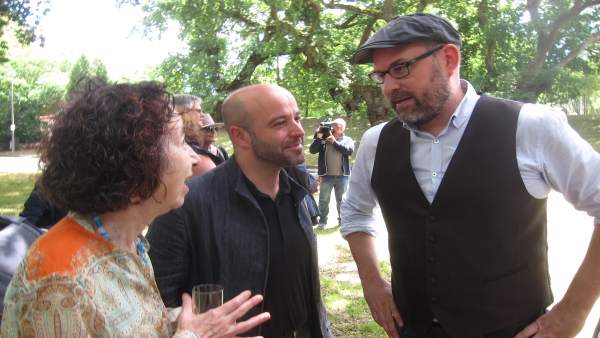 Luís Villares Con Martiño Noriega En El Aniversario De Compostela Aberta Luís Villares Con Martiño Noriega En El Aniversario De Compostela Aberta