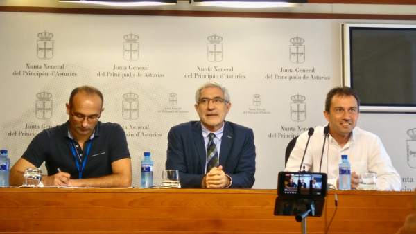 Damián Manzano, Gaspar Llamazares y Ovidio Zapico Damián Manzano, Gaspar Llamazares y Ovidio Zapico