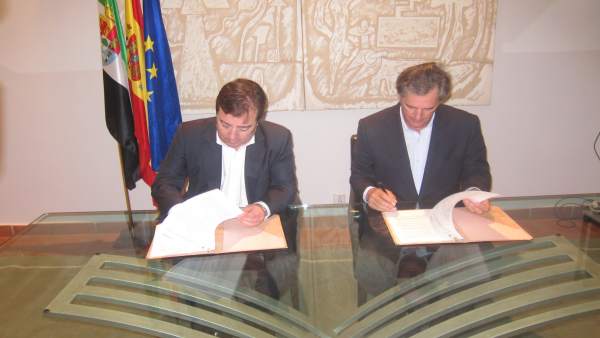 Junta de Extremadura y Acciona firman un protocolo Junta de Extremadura y Acciona firman un protocolo