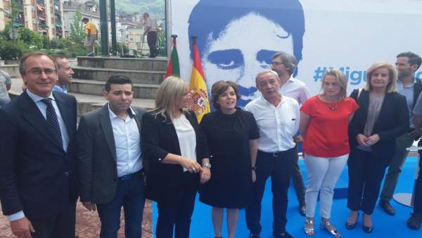 Soraya Sáenz de Santamaría en el homenaje de Ermua Soraya Sáenz de Santamaría en el homenaje de Ermua