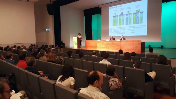 Iñaki Arriola presenta el perfil ambiental 2017 Iñaki Arriola presenta el perfil ambiental 2017